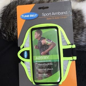 Sports arm band
